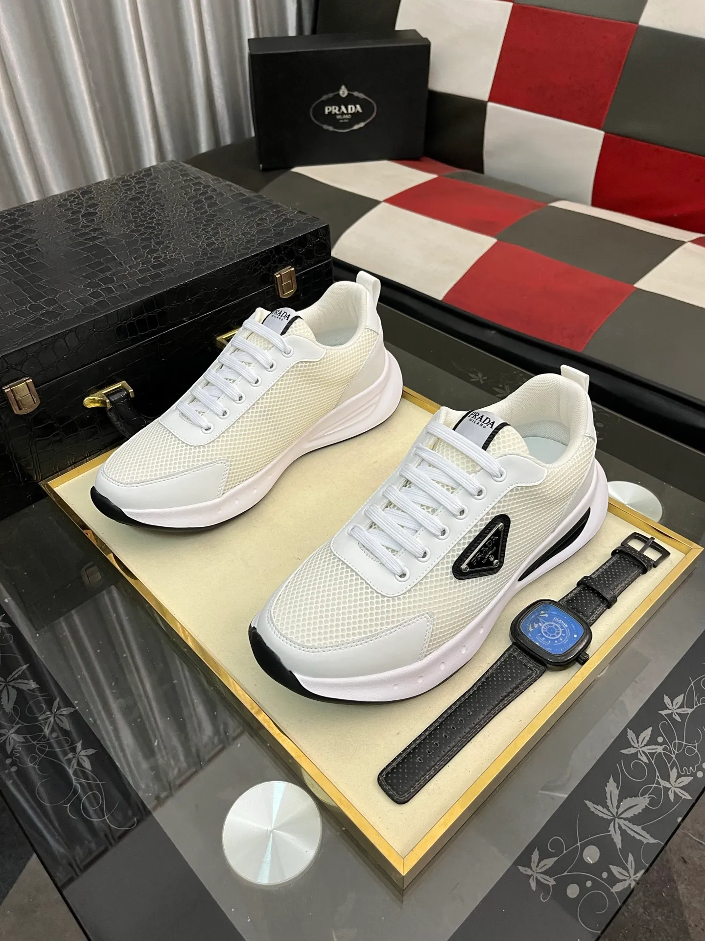 Men's shoes 💰440⌚️⌚️ PRADA [Prada] popular men's shoes, casual shoes and sports shoes! High-end quality 🍀 The upper is made of imported original cowhide 💥 cowhide lining; the original molded outsole. The style is upright and elegant, comfortable and versatile💪 Three quality guarantees Size number: 38-44, 4️⃣ colors available